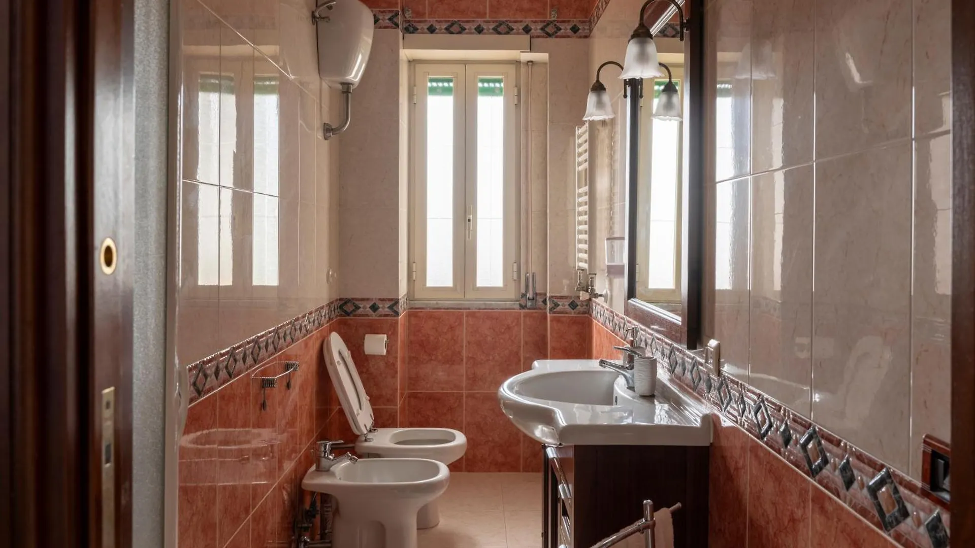 Saba'S House Apartment Naples 0*,  Italy